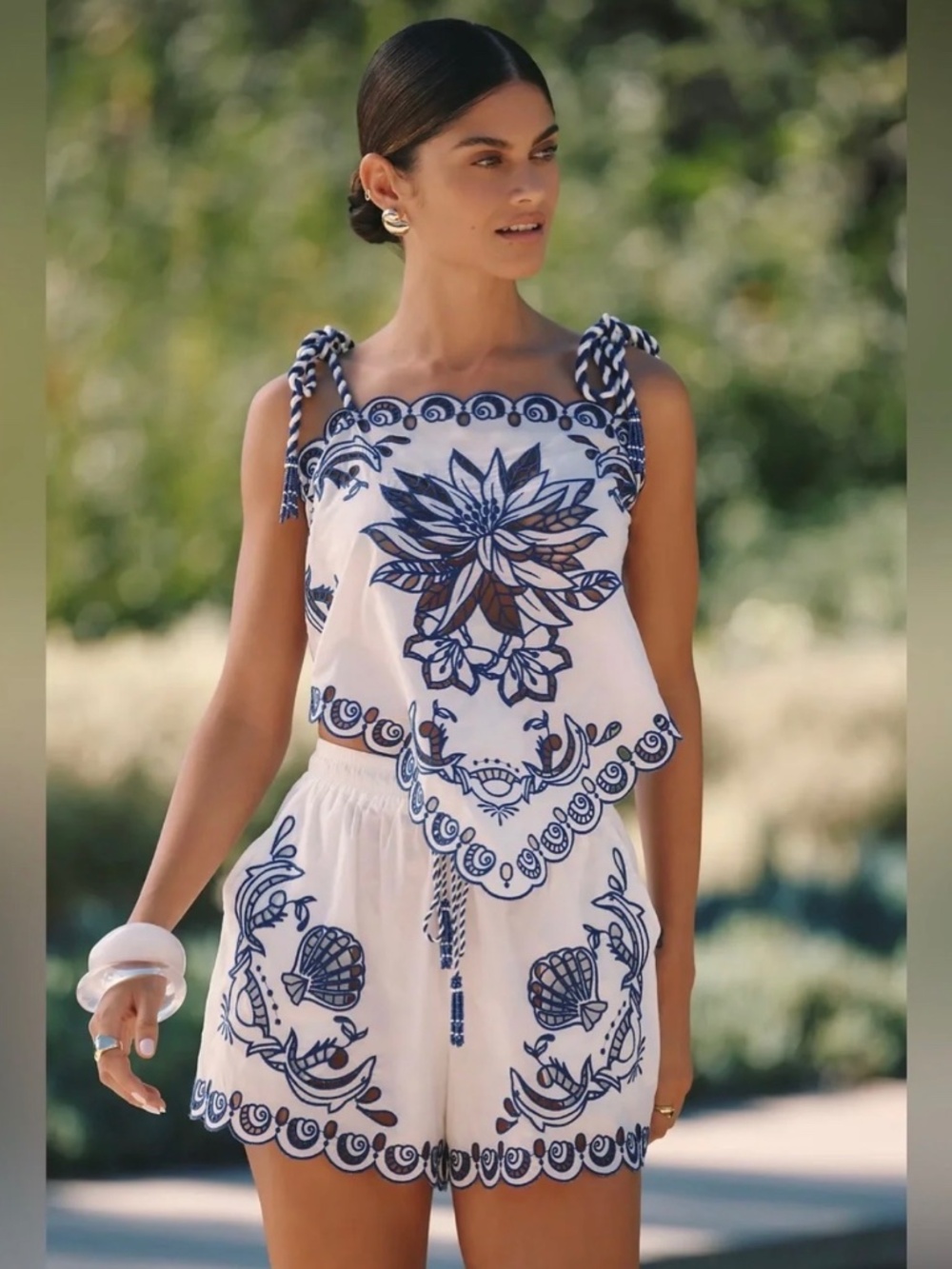 Farm Rio: Garden Tiles Embroidered Richelieu top - LARGE - NWT